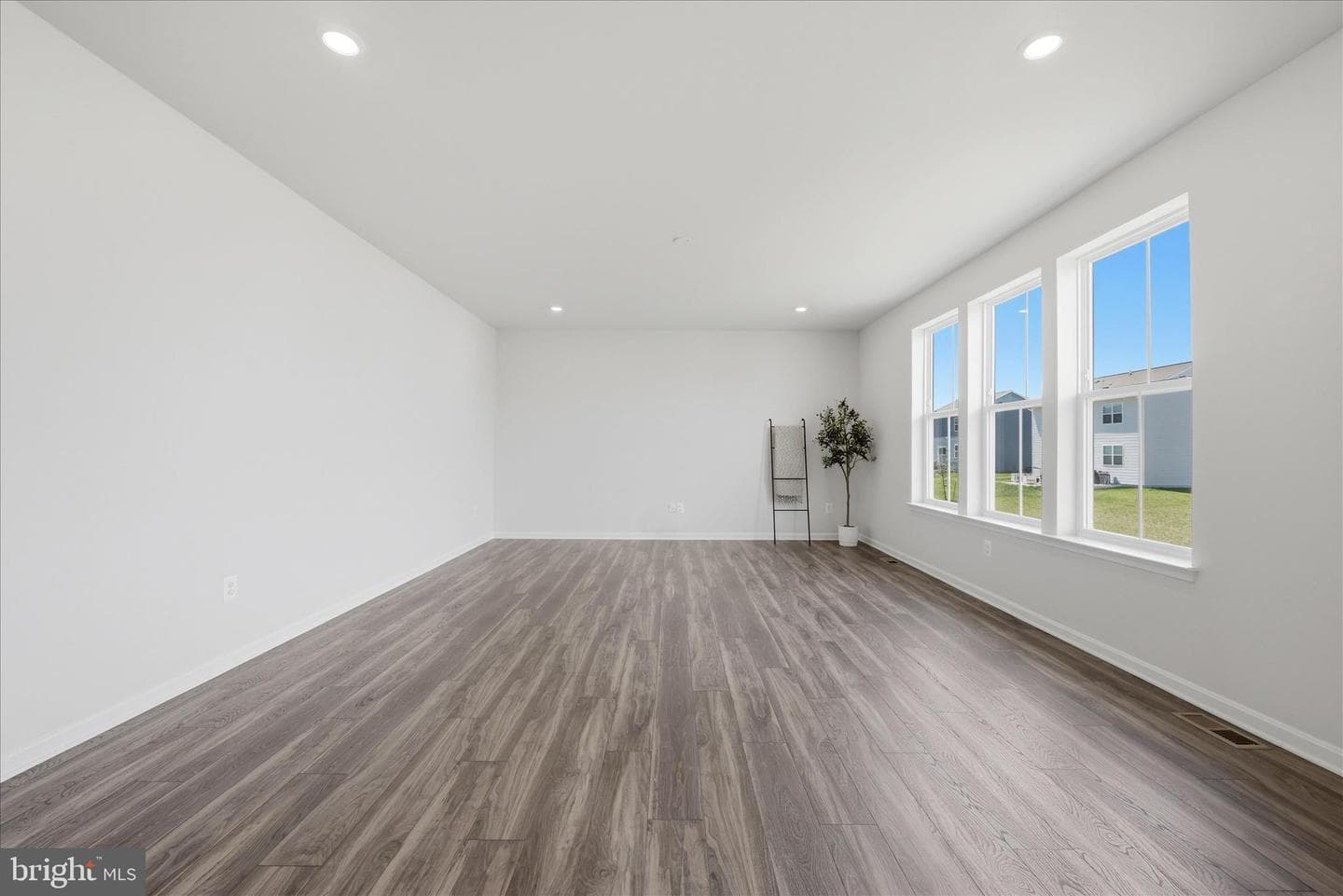 50 Feldberg Drive photo 17