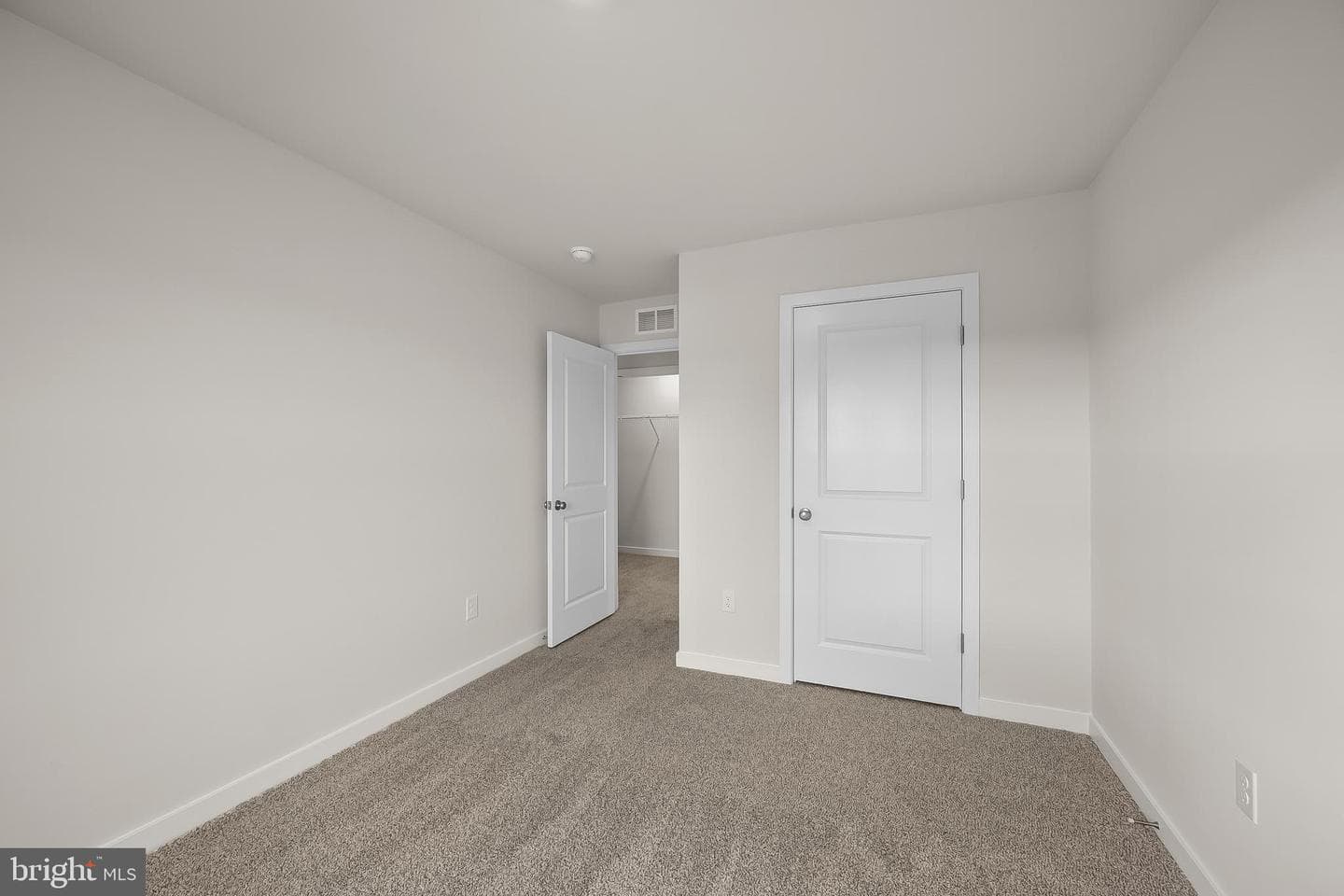 293 Eclipse Street photo 24