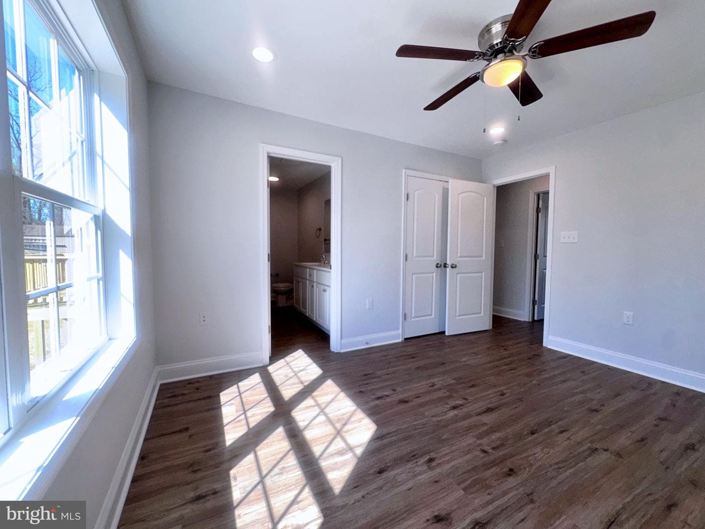 375 Burns Street photo 20