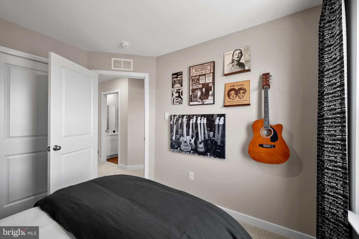 14 Aloma Street photo 18