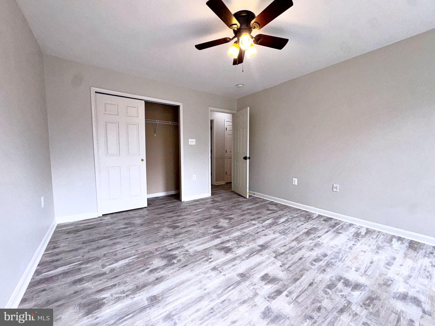 830 Sawgrass Drive photo 31
