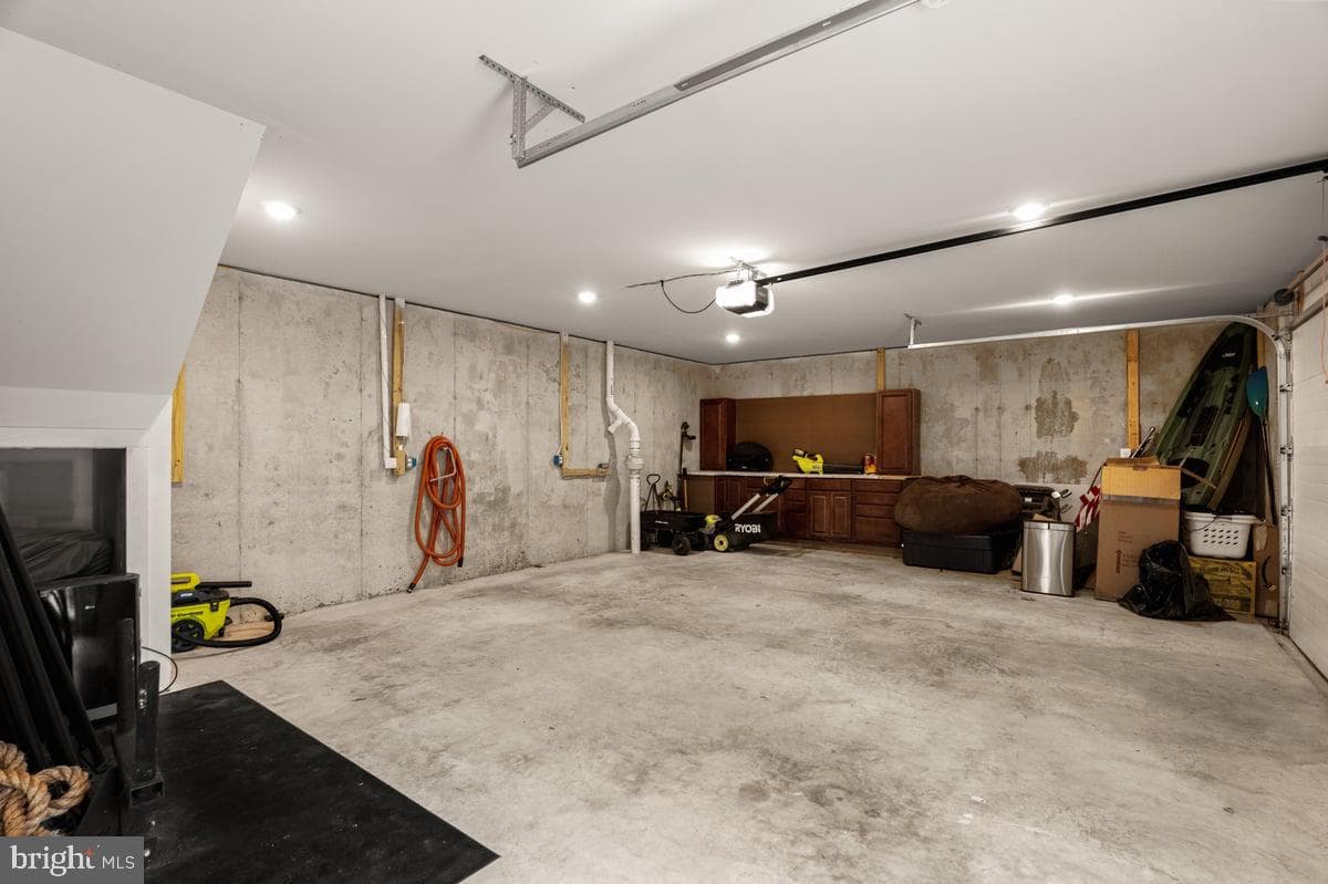 328 Multnomah Lane photo 47