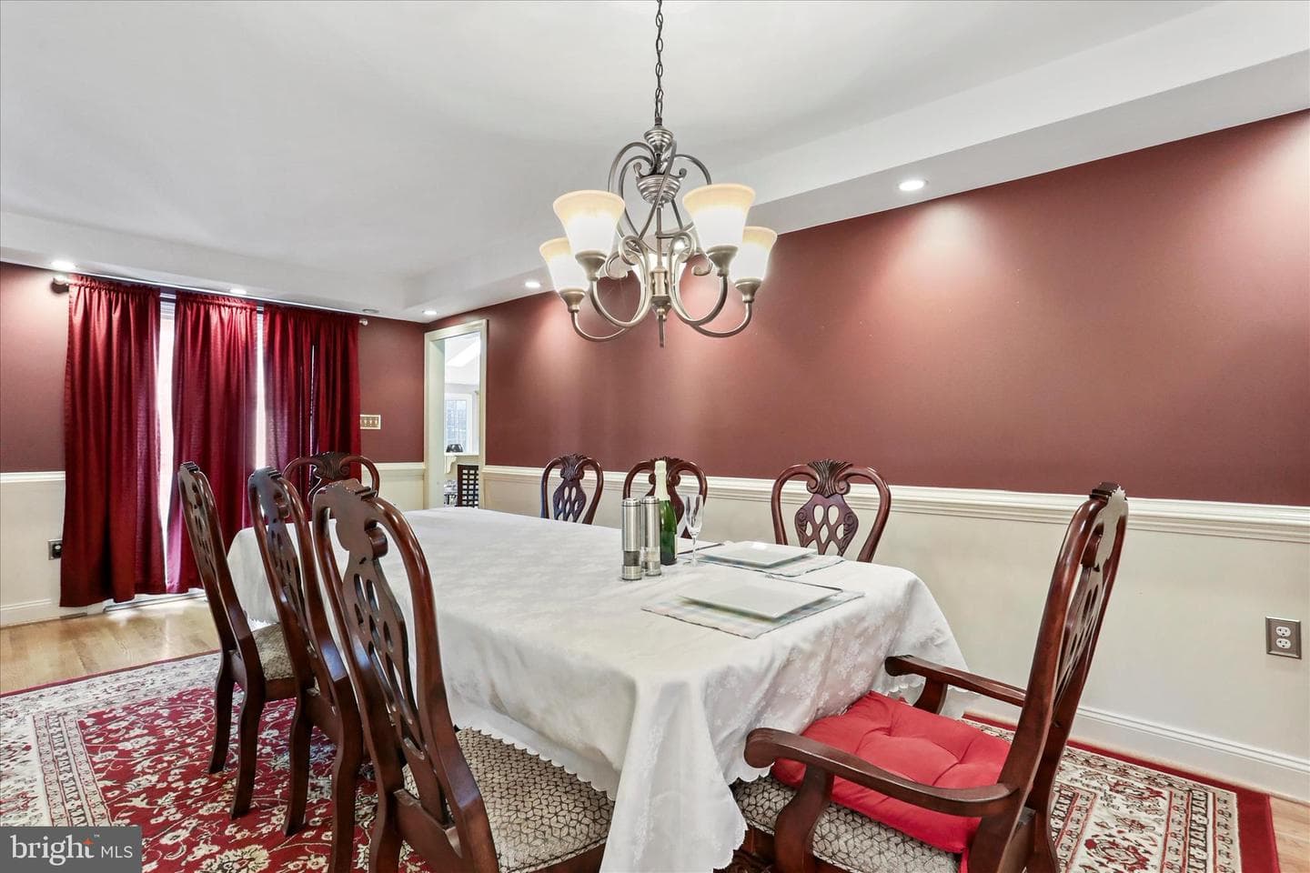 108 Foxhall Road photo 10