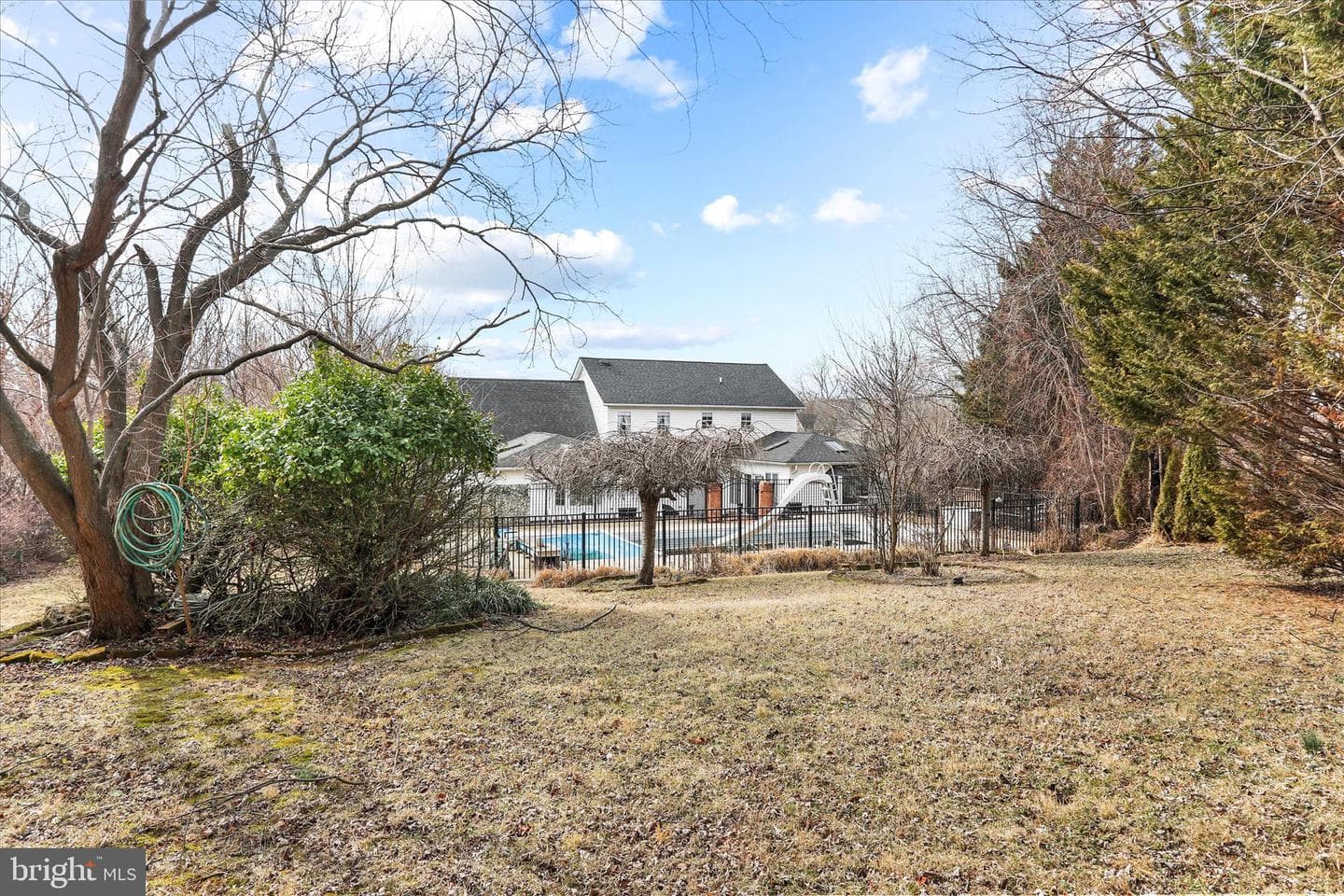 108 Foxhall Road photo 29