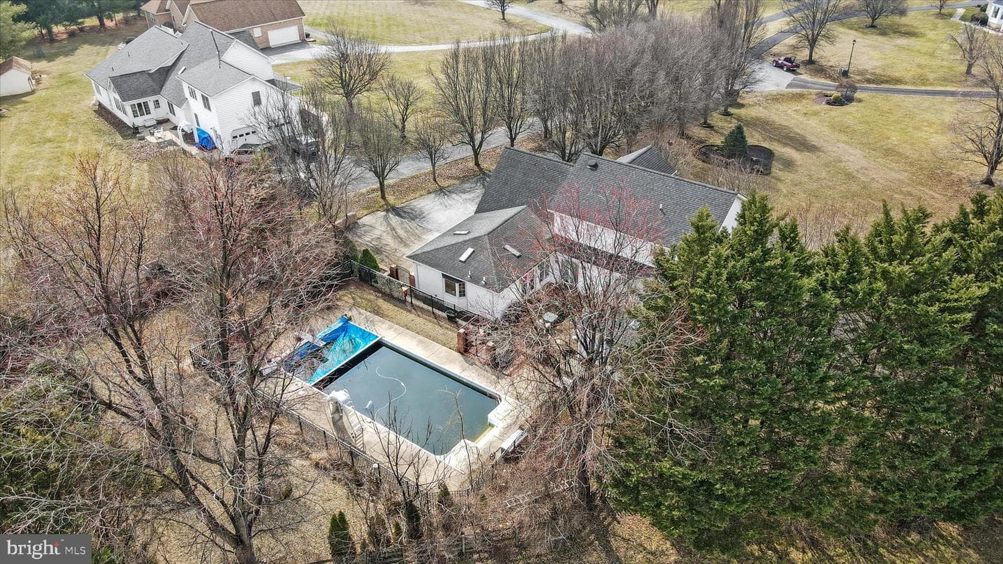 108 Foxhall Road photo 38