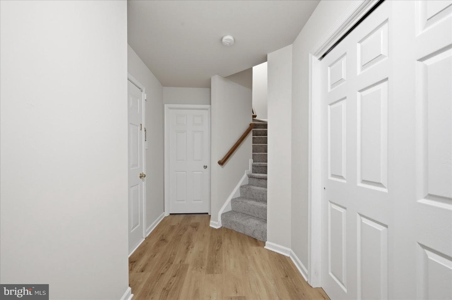 32 Bruce Drive photo 4