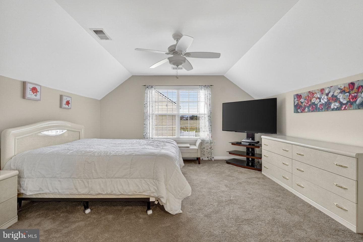 10 Walker Court photo 33