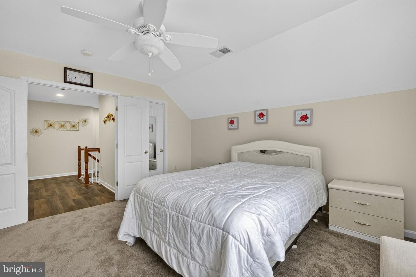 10 Walker Court photo 35