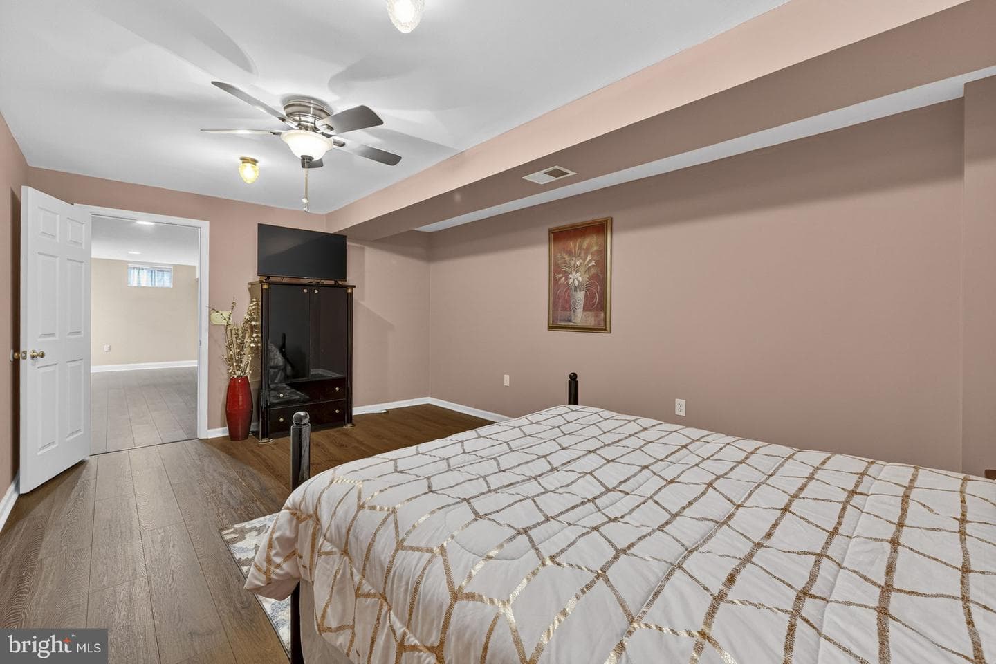 10 Walker Court photo 51