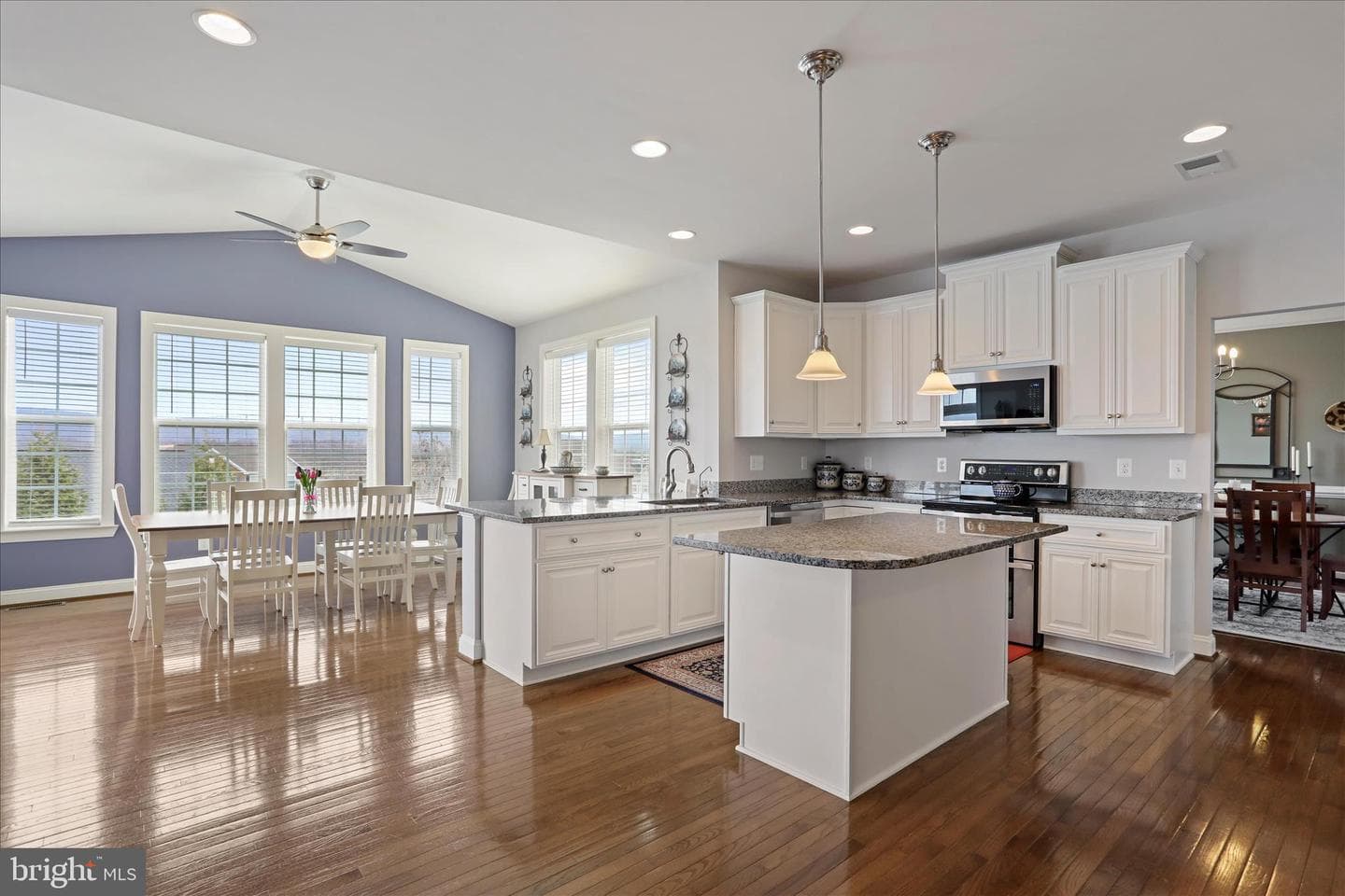 181 Lookout Mountain Court photo 2