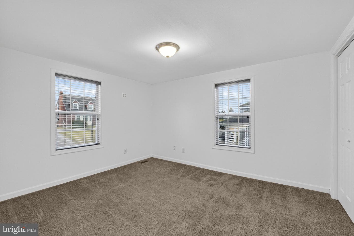 845 Jefferson Avenue photo 28