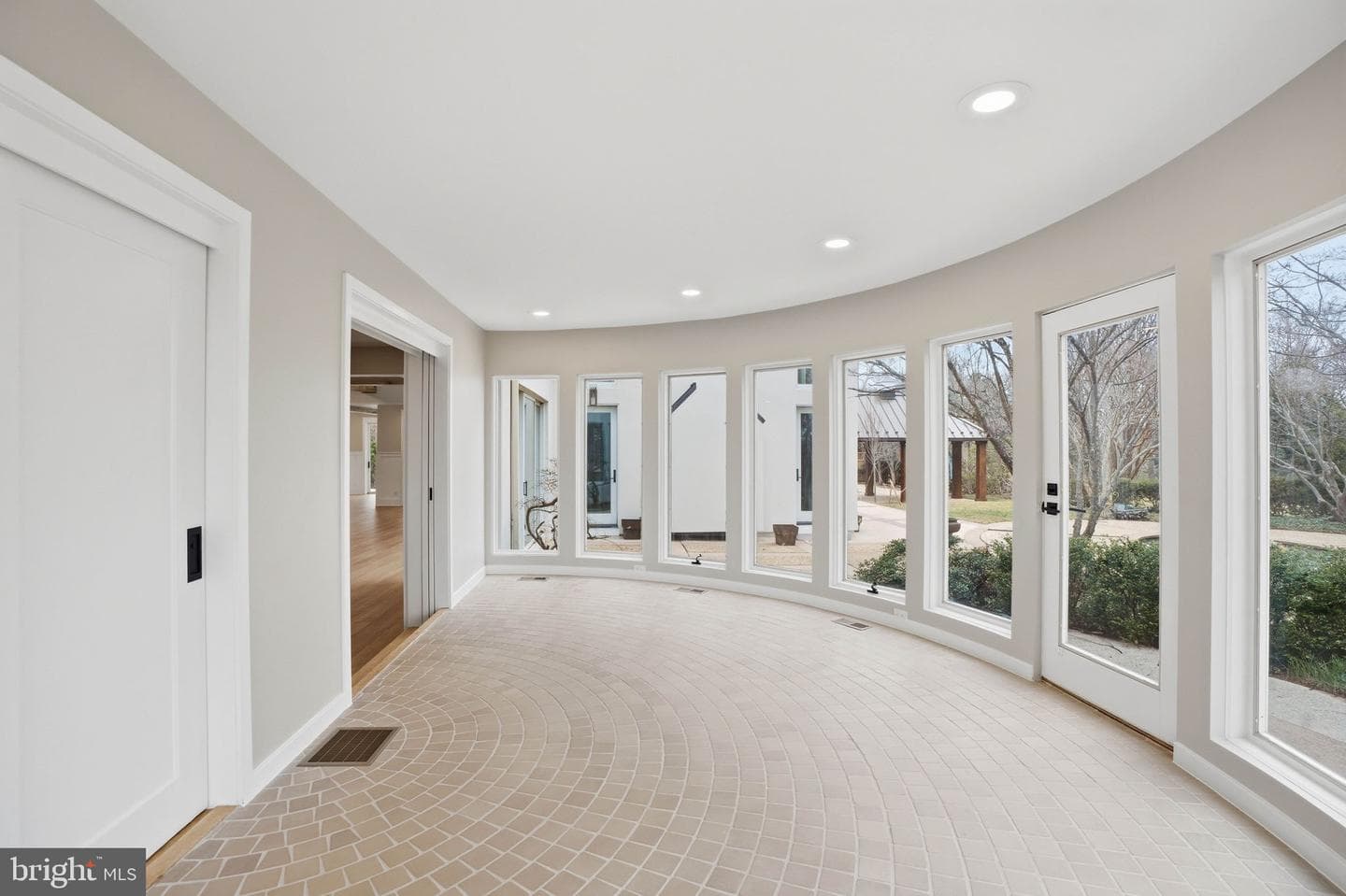 265 Mistletoe Ln photo 36