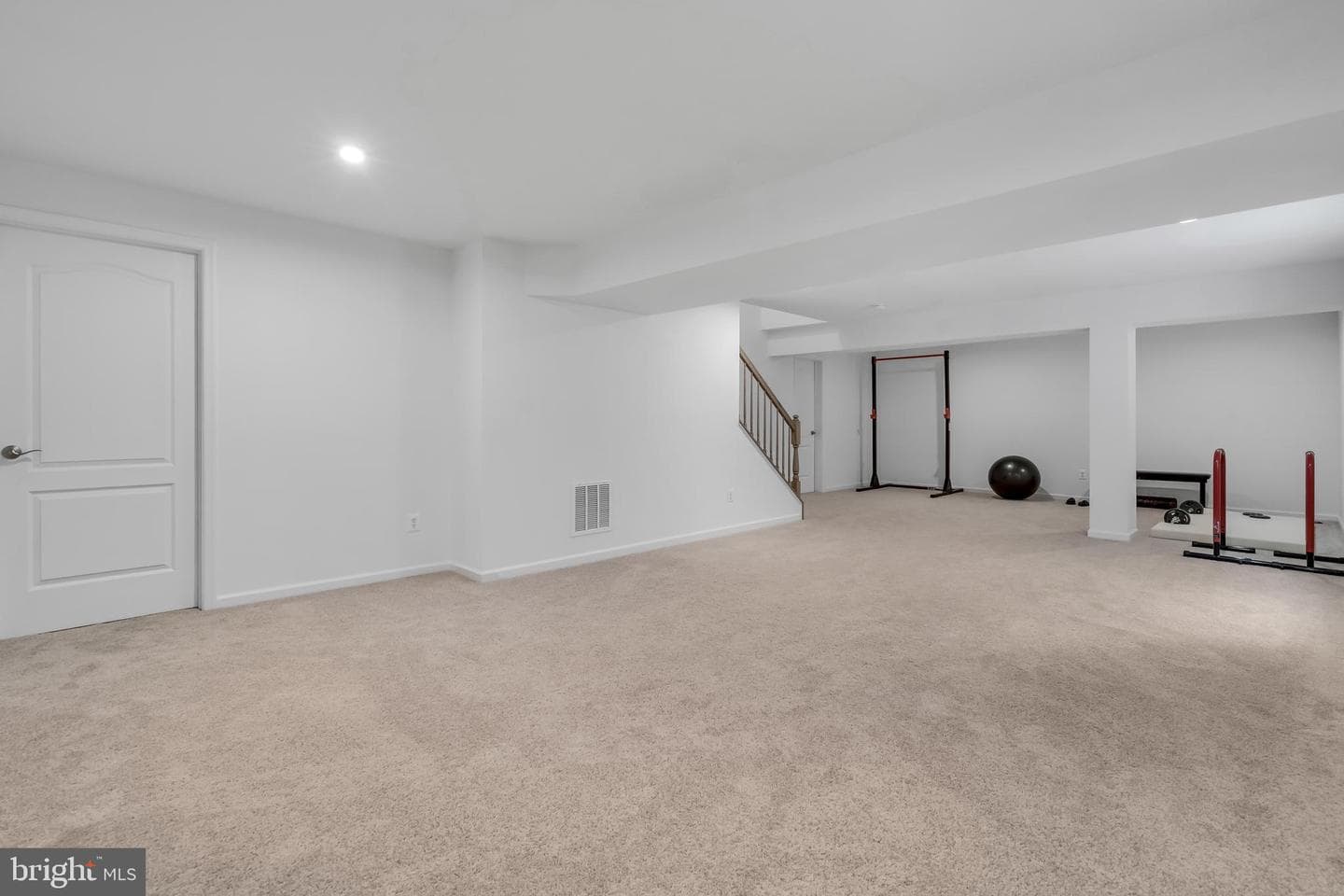 290 Newbury Street photo 37