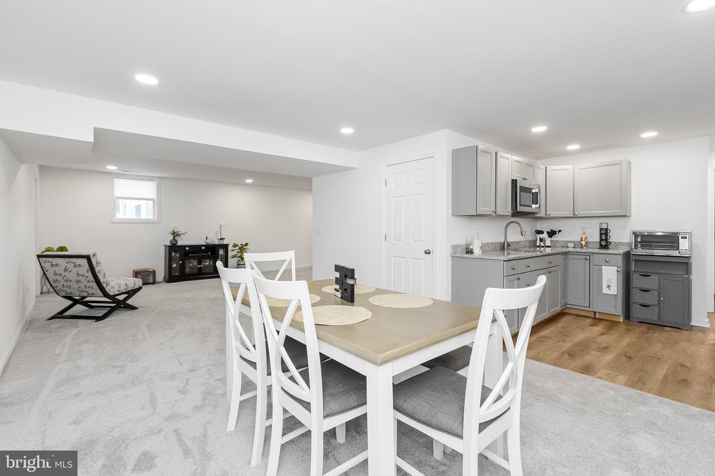 317 Stratus Dr photo 16