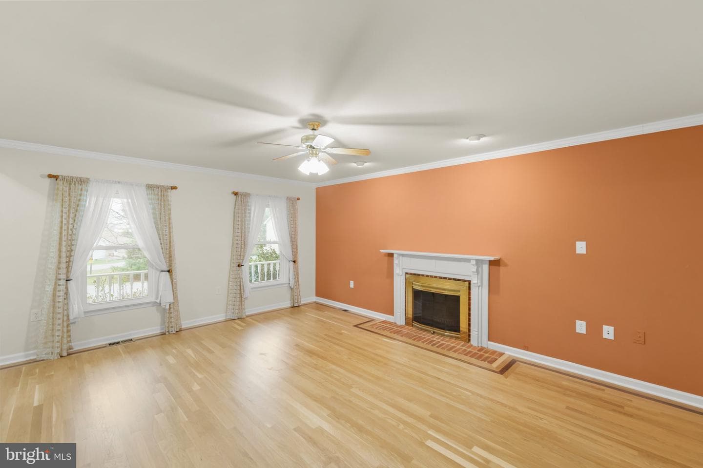 124 Deerfield Drive photo 4