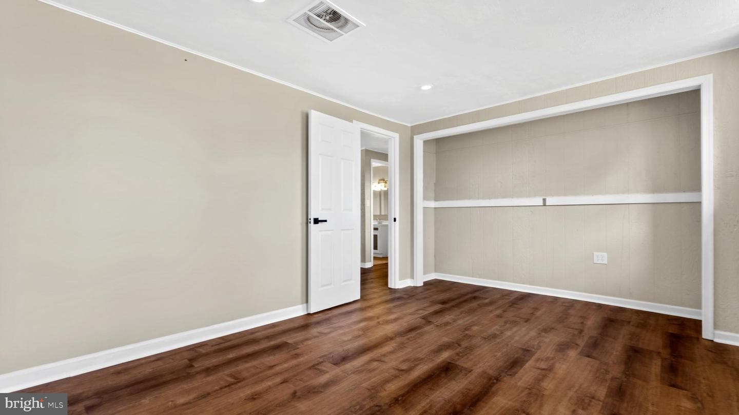 21 Captain Baird Court photo 10