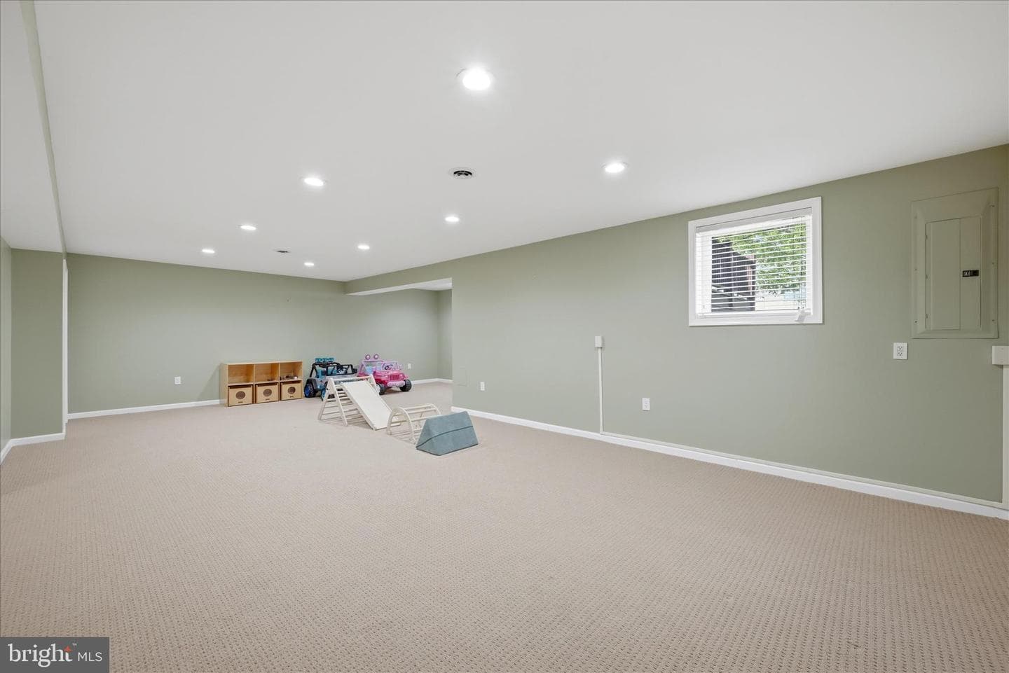 218 Braddock St photo 49