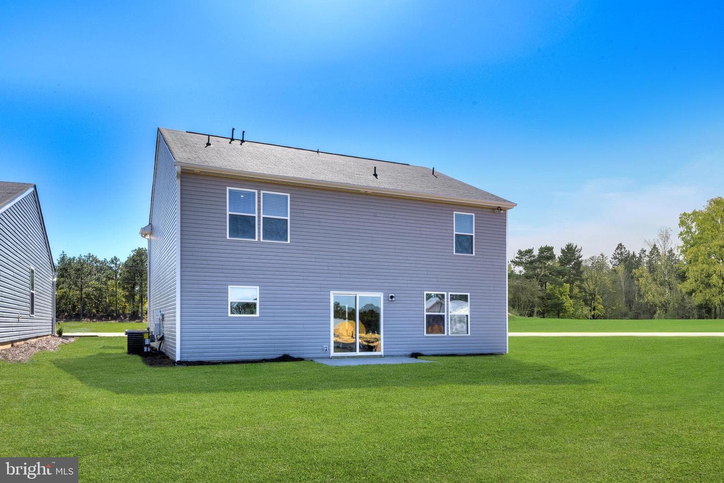 70 Empire Lane photo 2