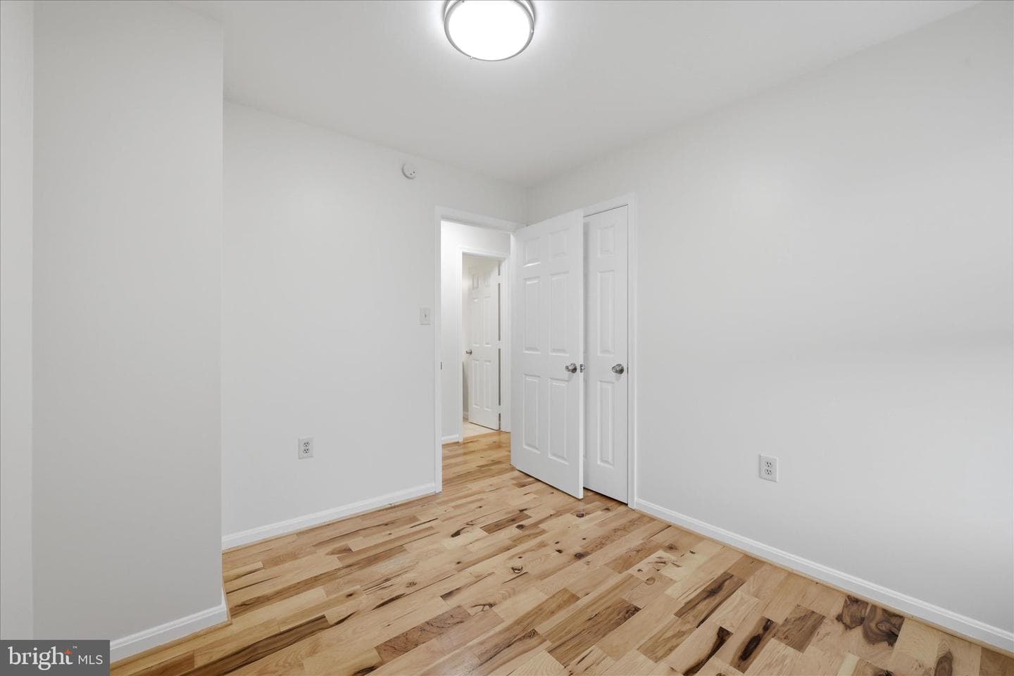 502 E 6th Avenue photo 21
