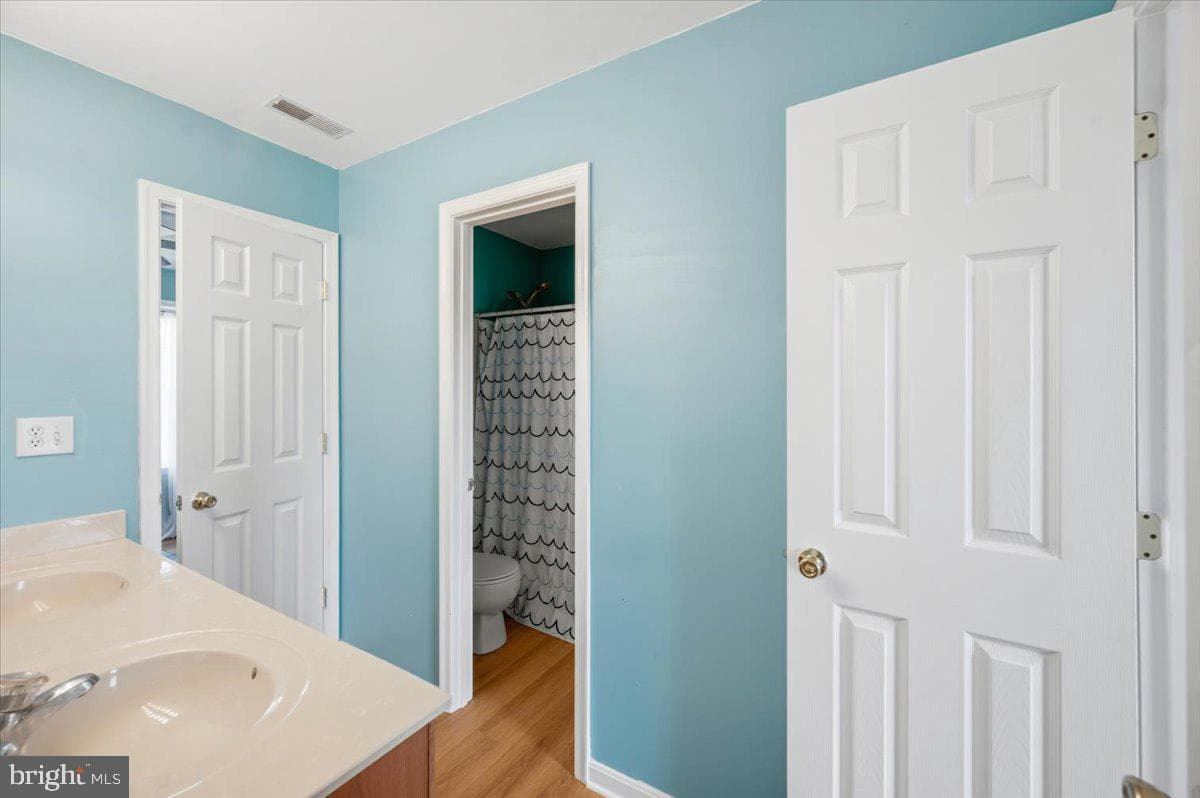 102 Sundance Lane photo 32
