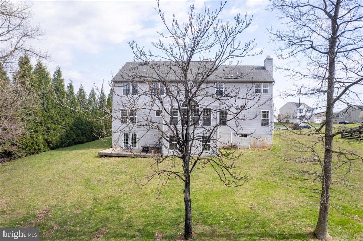102 Sundance Lane photo 5
