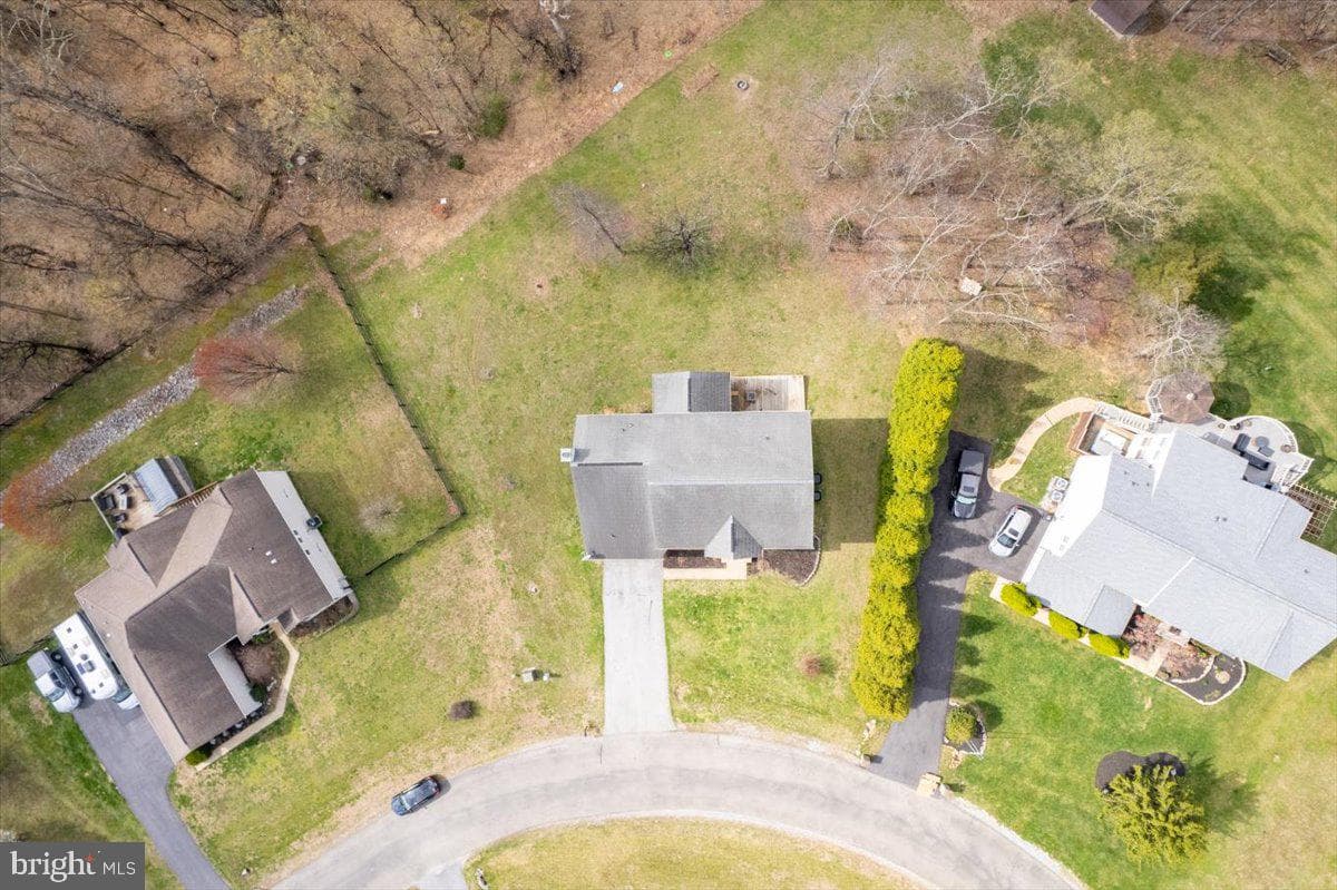 102 Sundance Lane photo 60