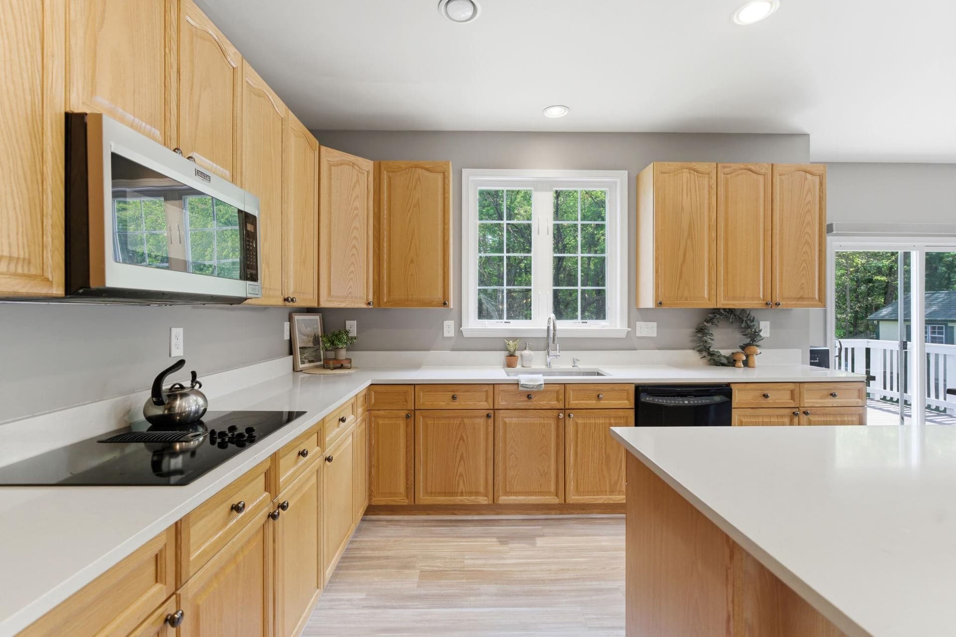 457 Hughs Rd photo 18