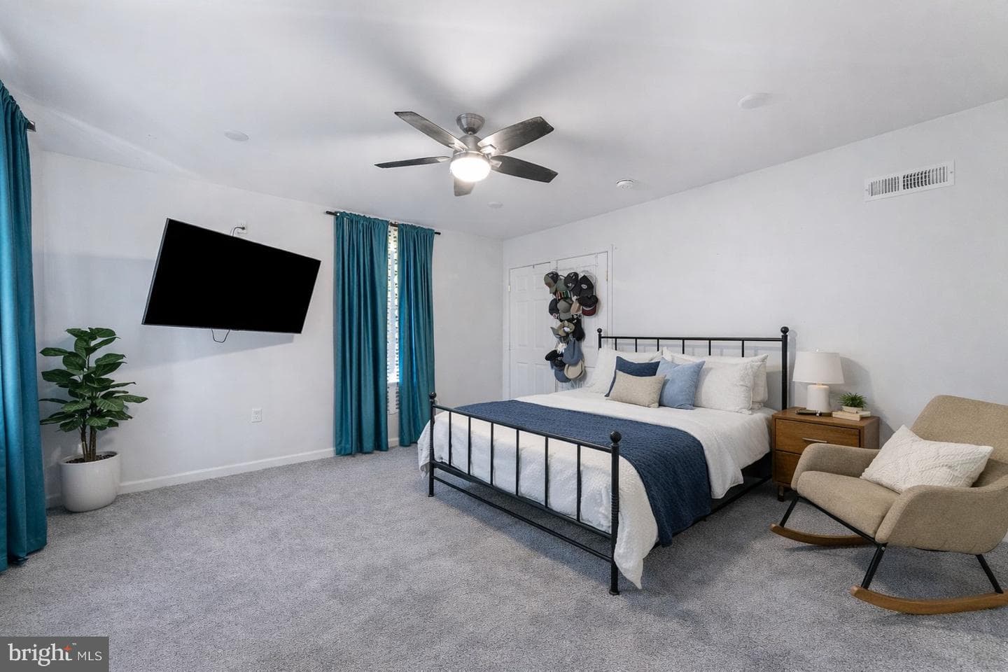 157 Berkeley Drive photo 8