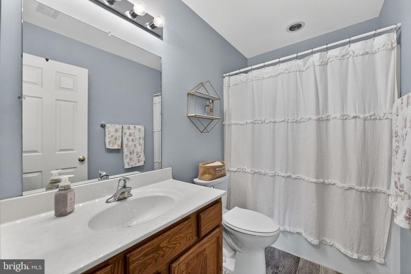 173 Baltusrol Drive photo 32
