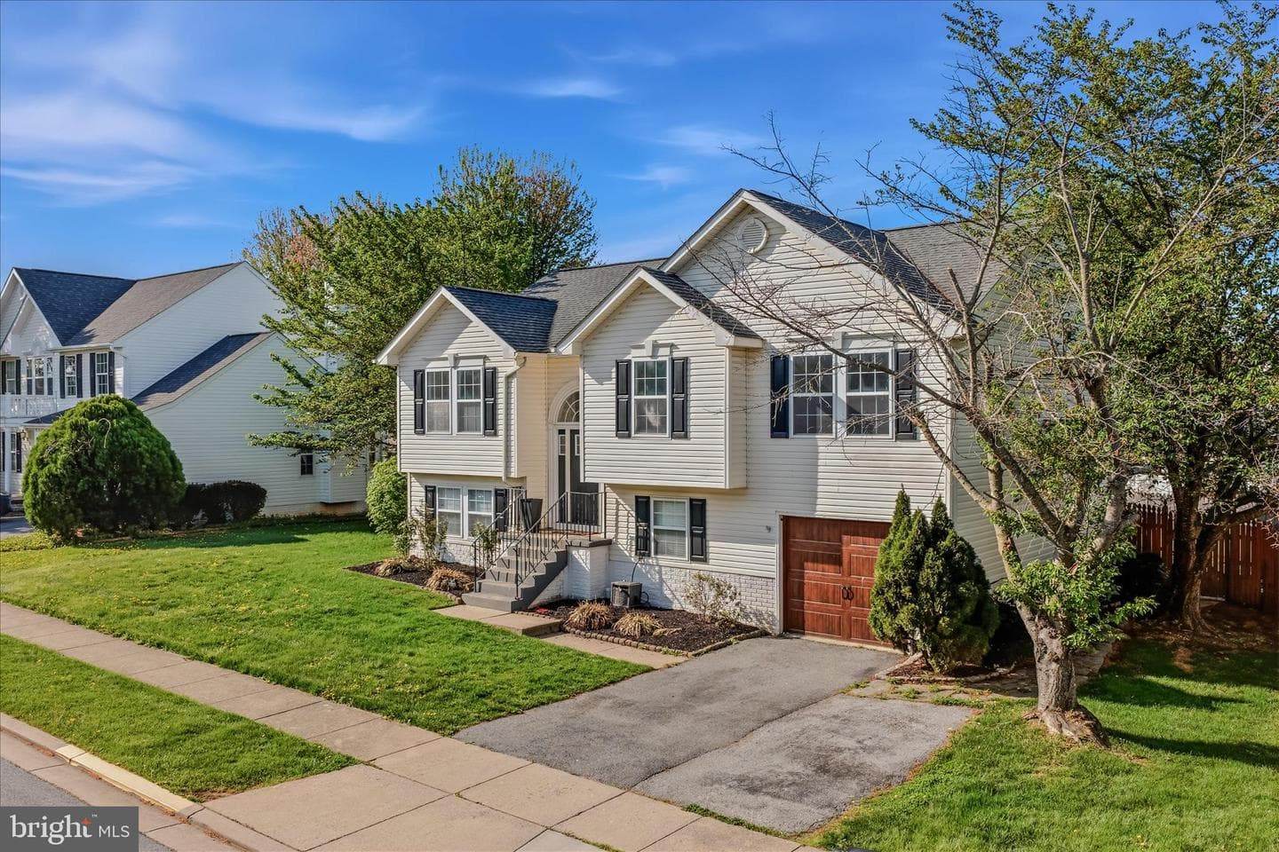 131 Northwinds Drive photo 2
