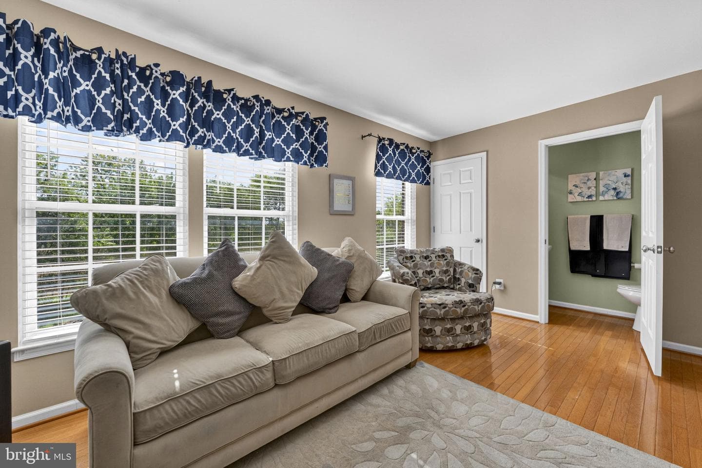 1327 Mare Street photo 11