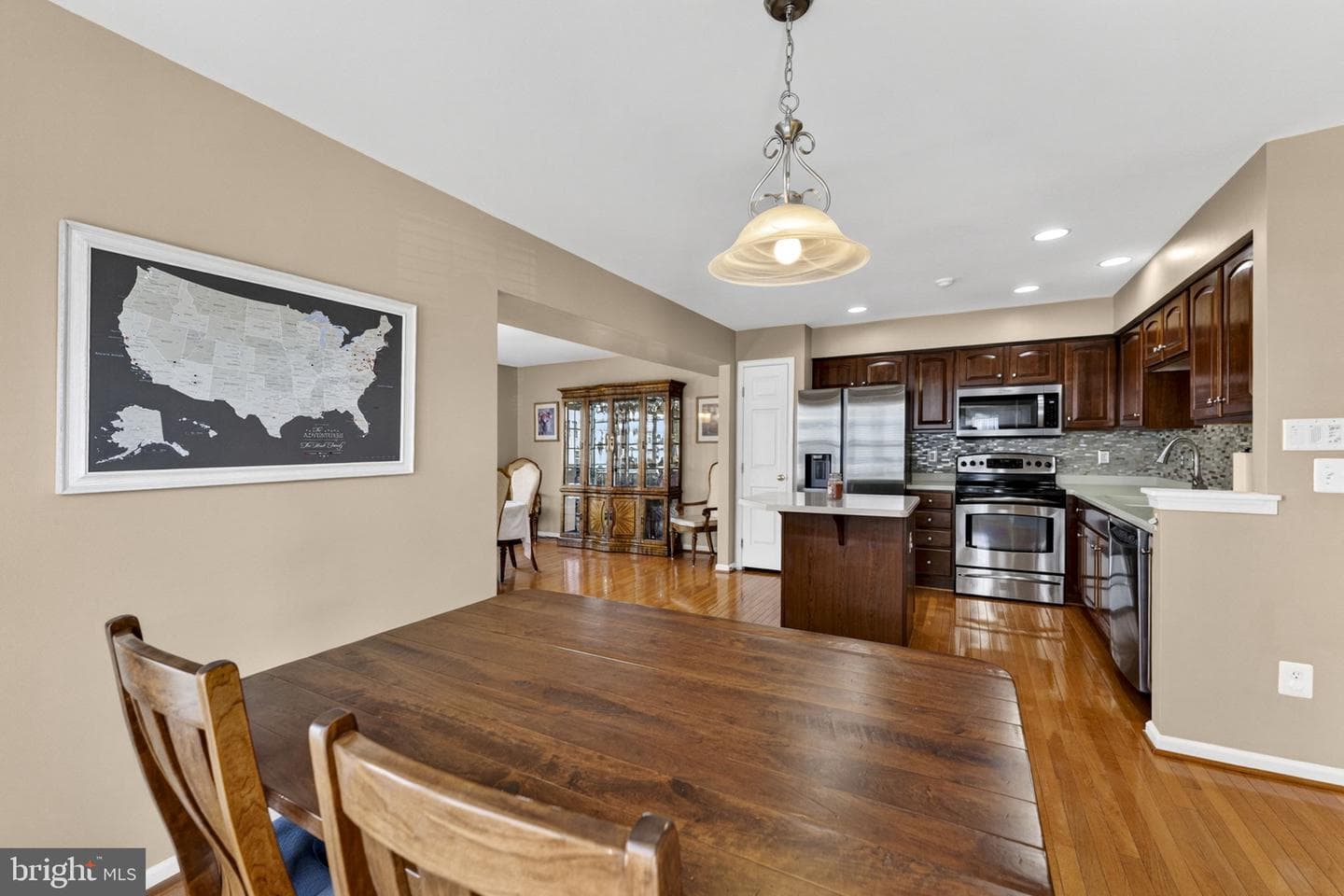 1327 Mare Street photo 28