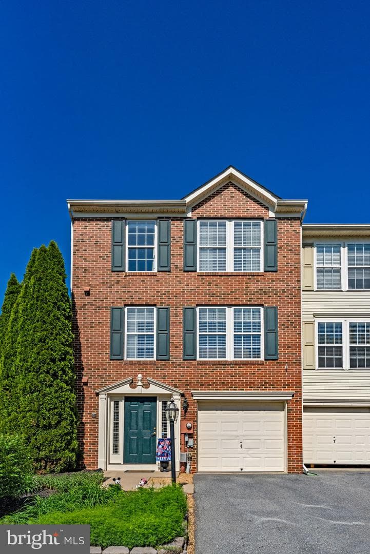 1327 Mare Street photo 63
