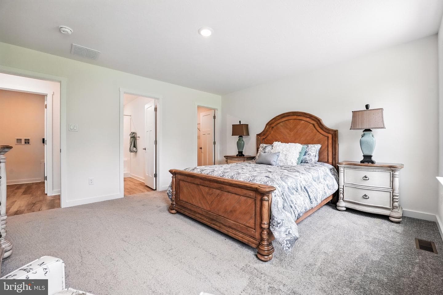 3 Thorton Avenue photo 28