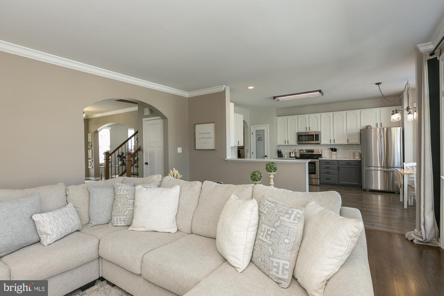 334 Calmes Street photo 23