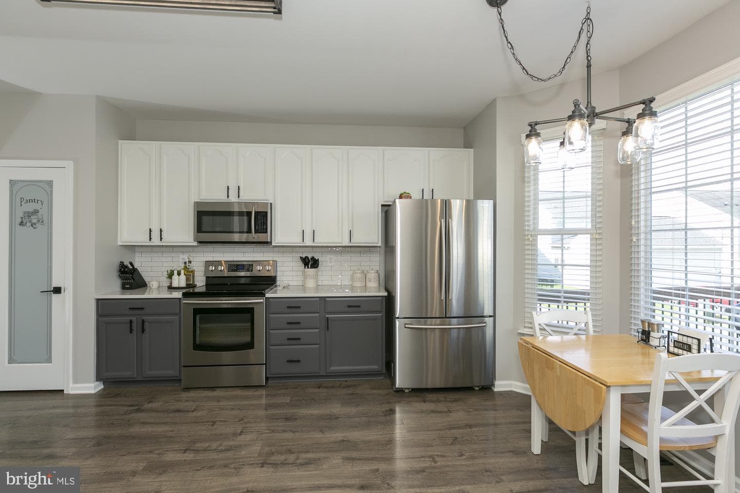 334 Calmes Street photo 28