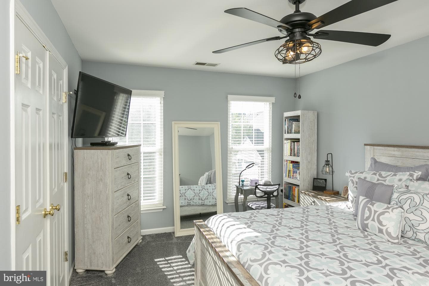 334 Calmes Street photo 56