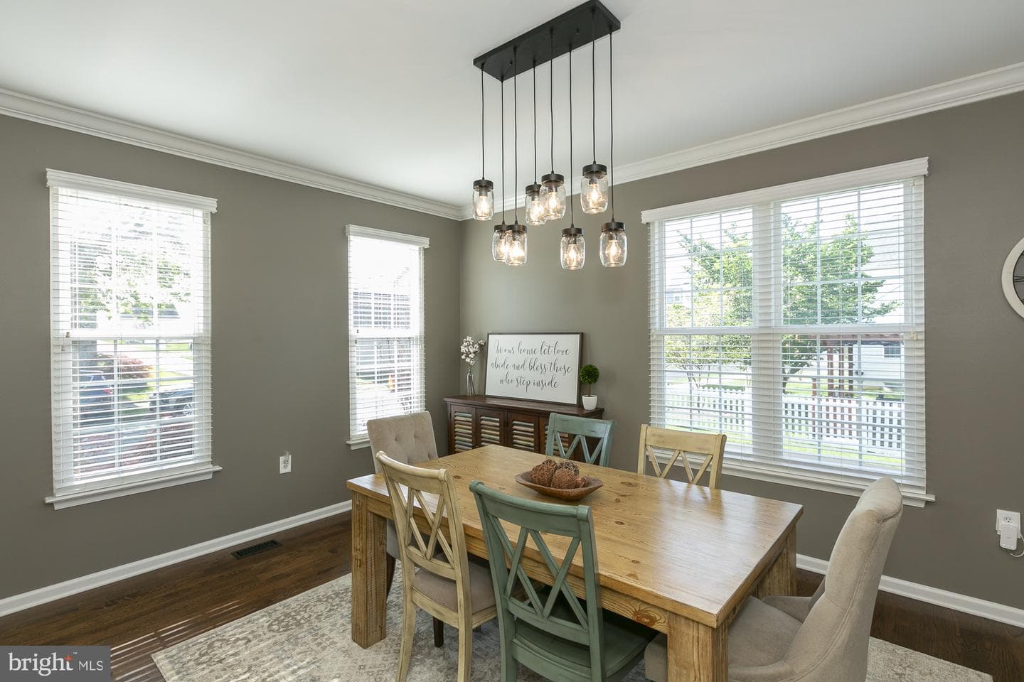 334 Calmes Street photo 6