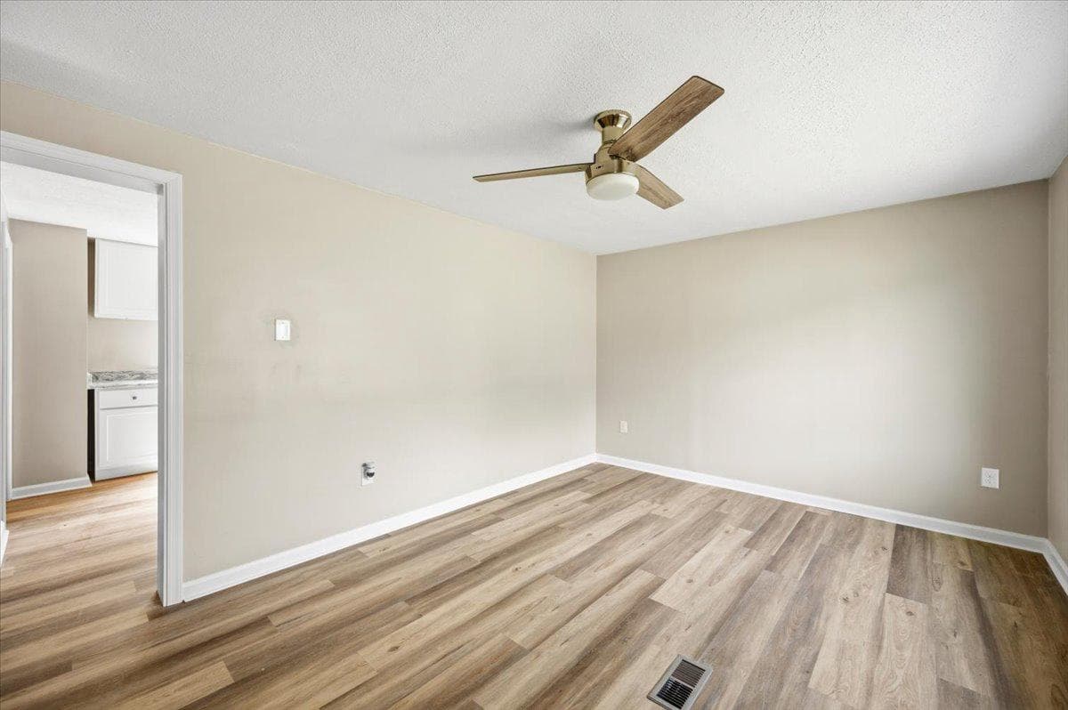 322 Reynard Road photo 6