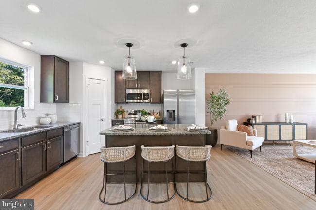 5 Thorton Avenue photo 4