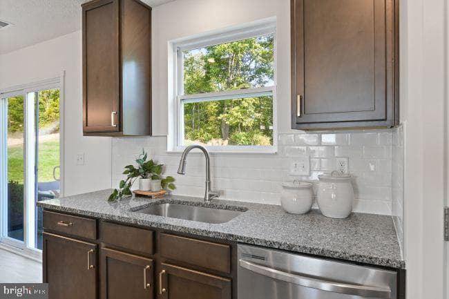 5 Thorton Avenue photo 6