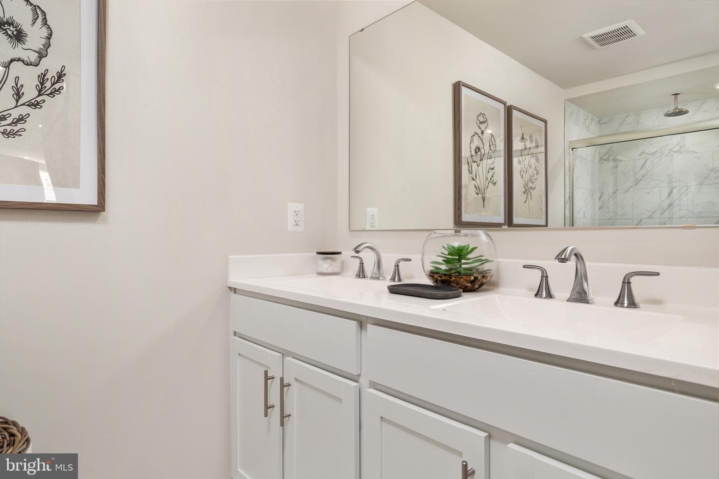 11 Thorton Avenue photo 15