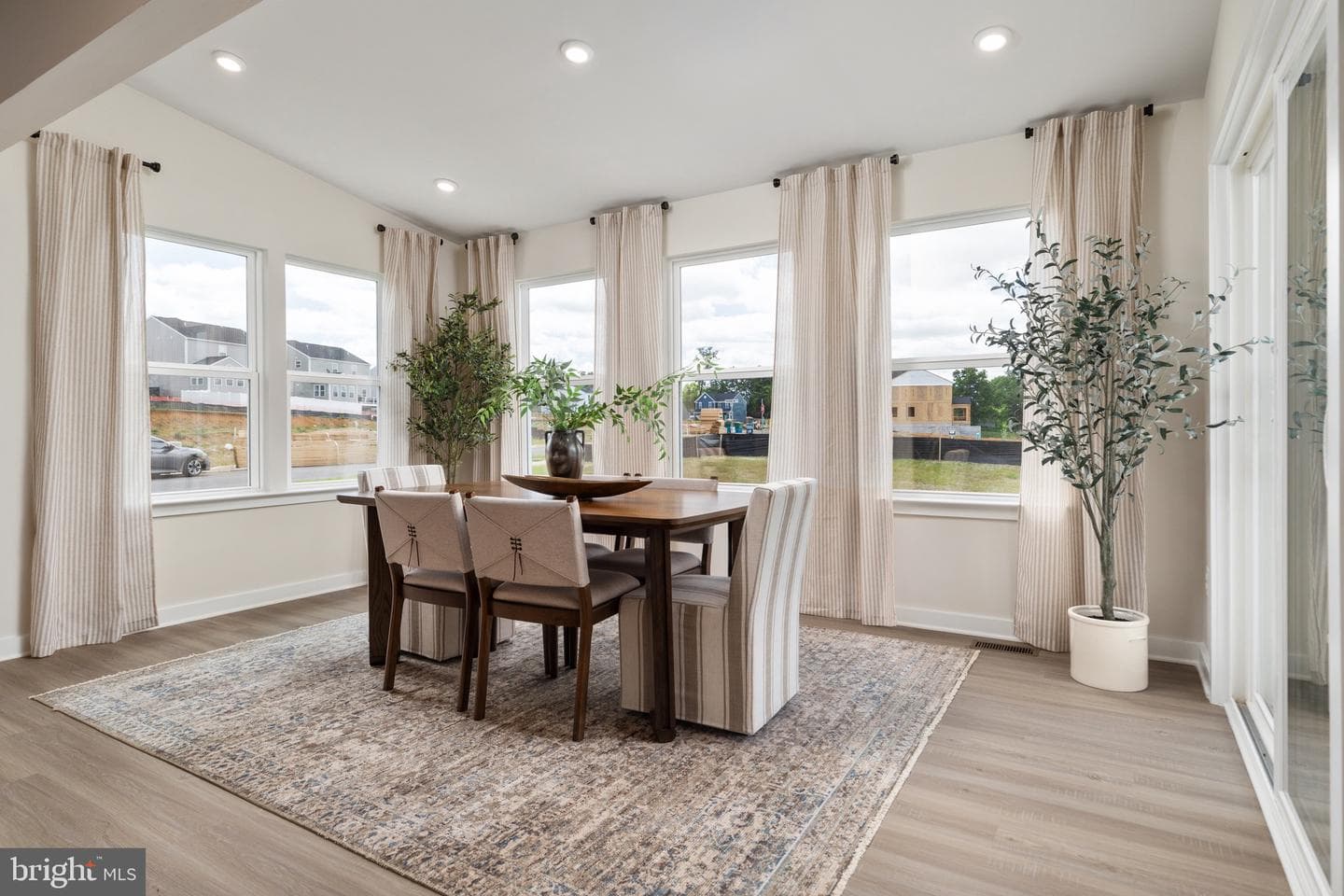 11 Thorton Avenue photo 19