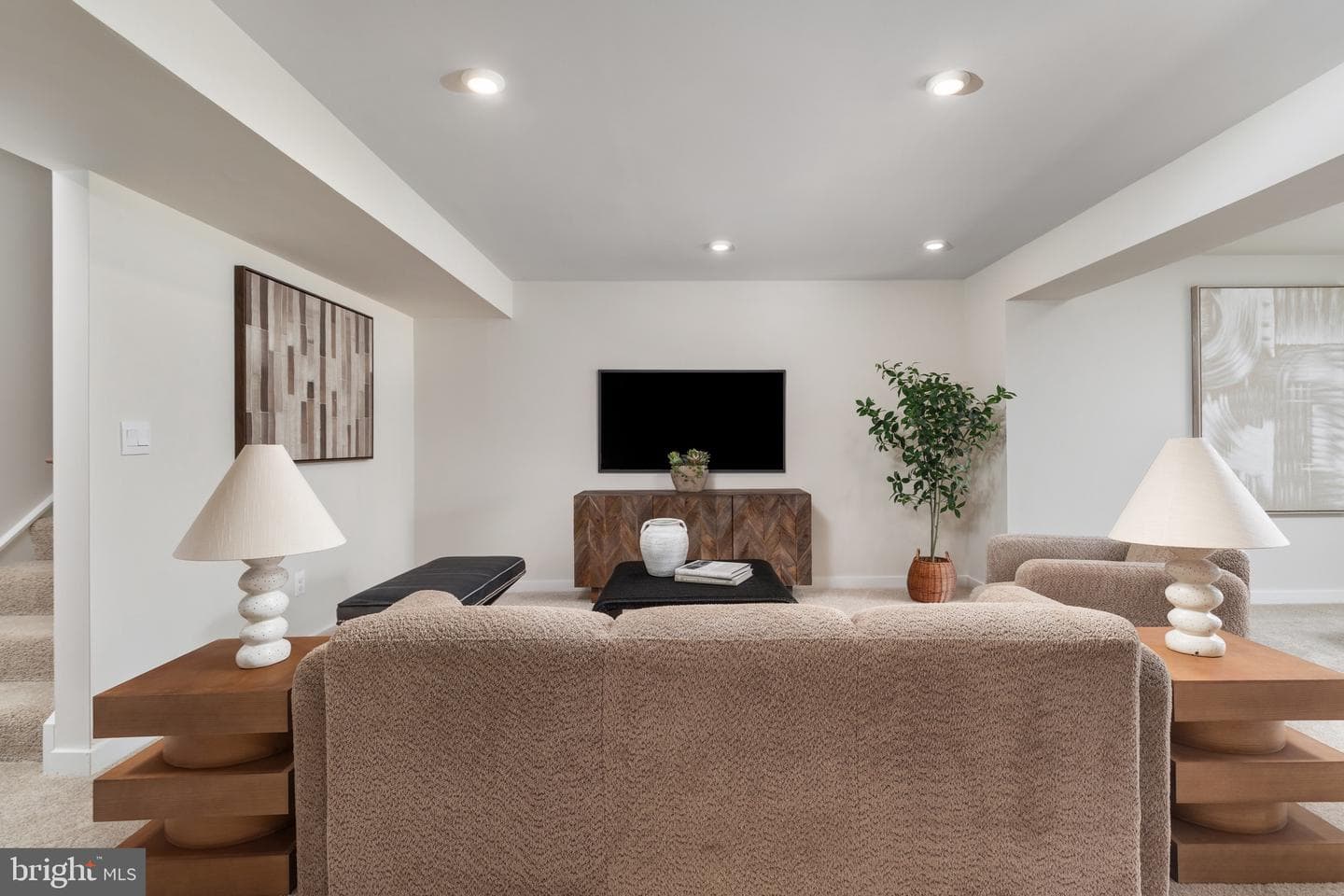 11 Thorton Avenue photo 30