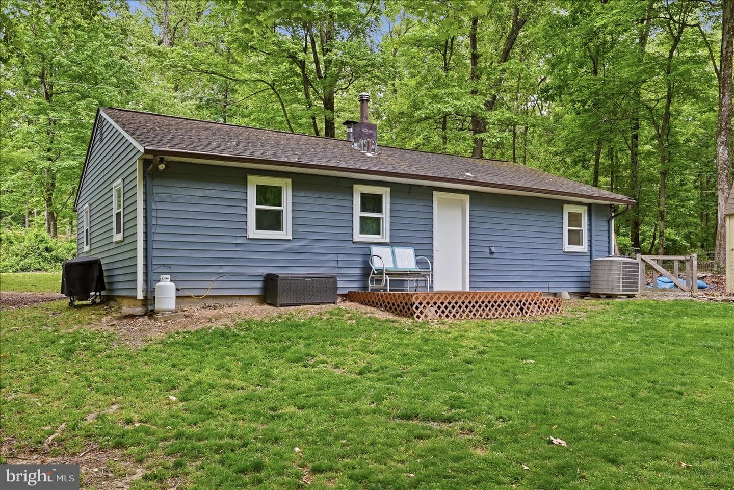 65 Floral Lane photo 34