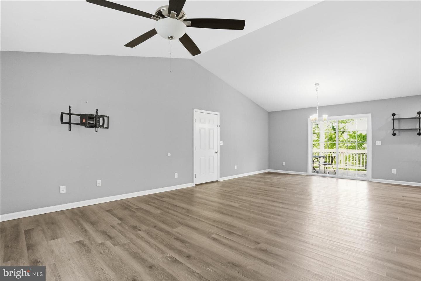 153 Chrissys Circle photo 10