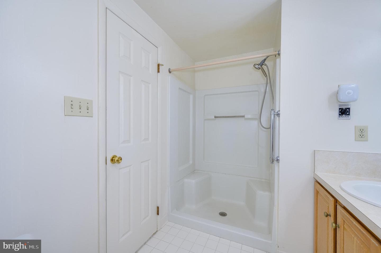 63 Brentwood Court photo 43