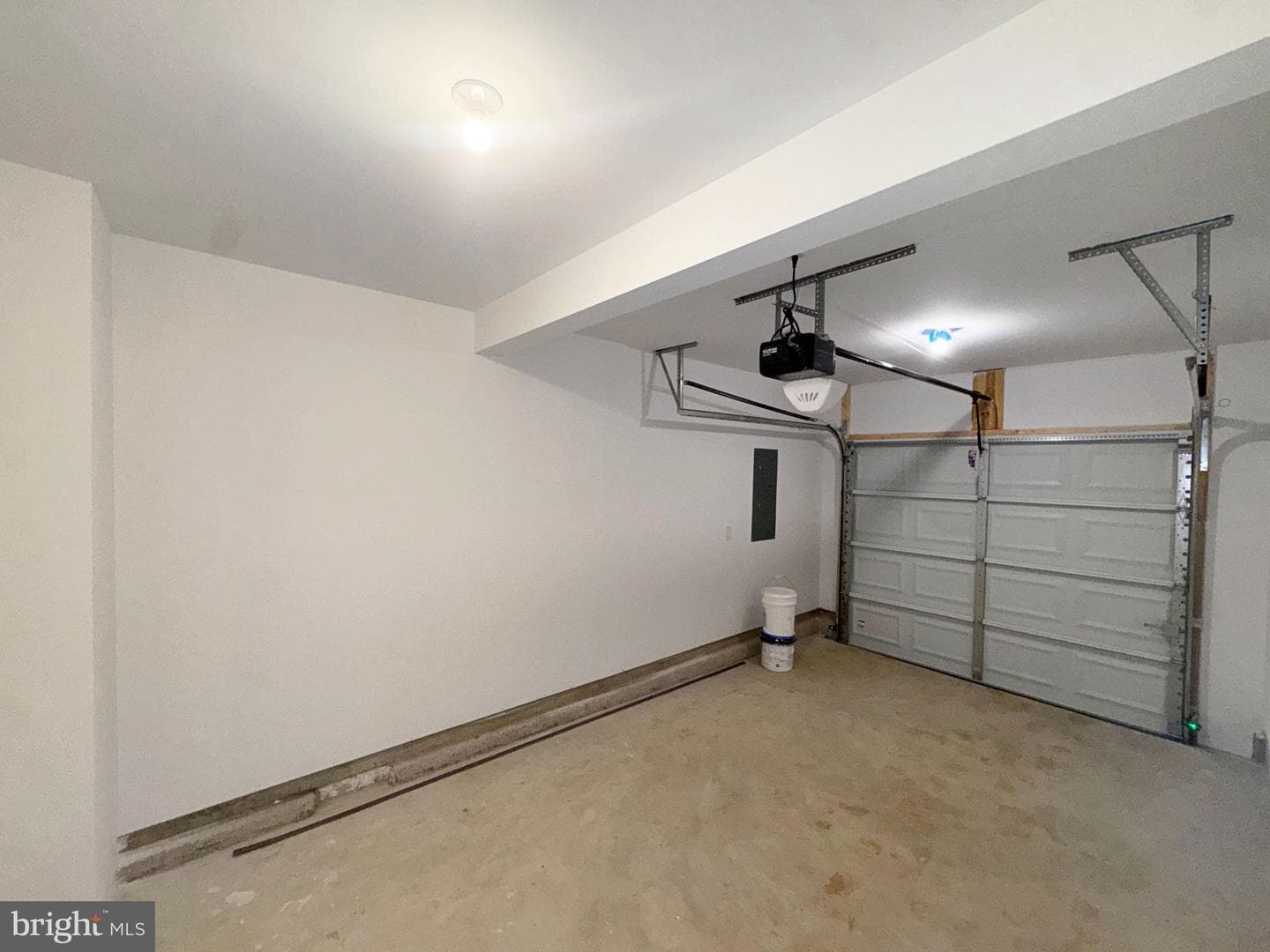 412 S Lawrence Street photo 30