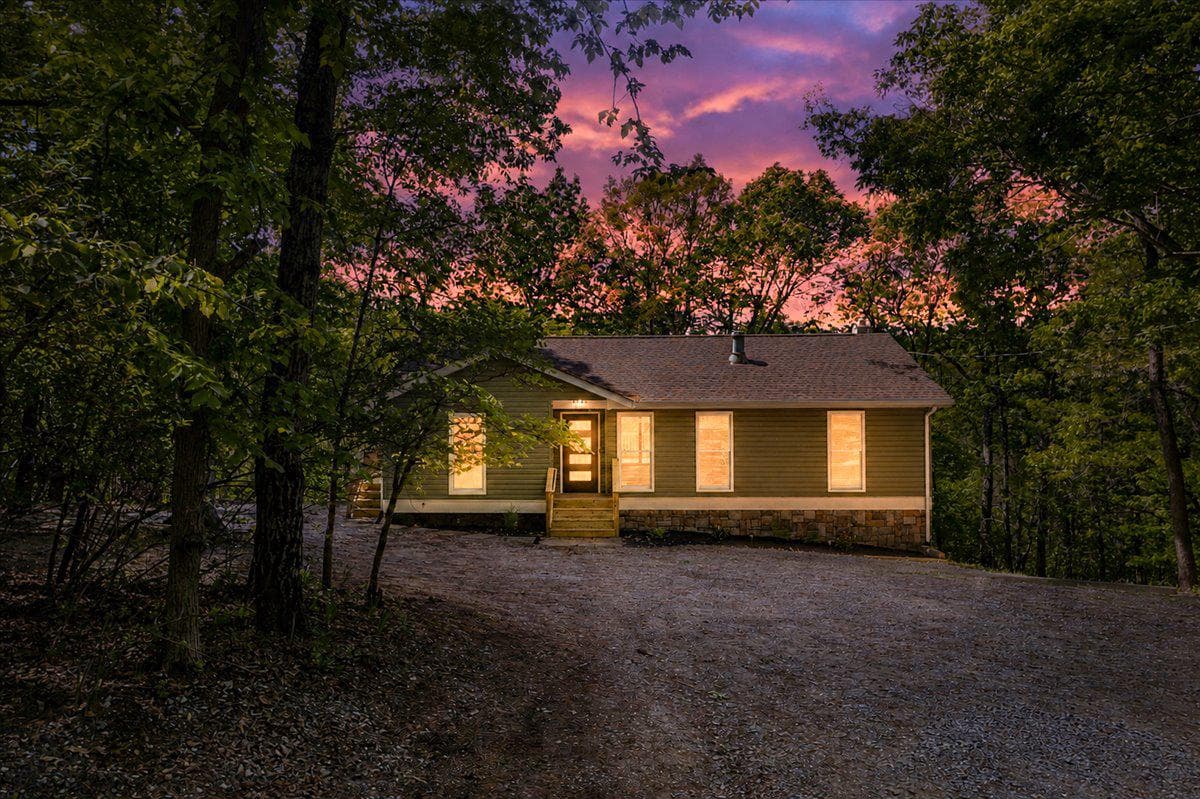 291 River View Drive photo 2