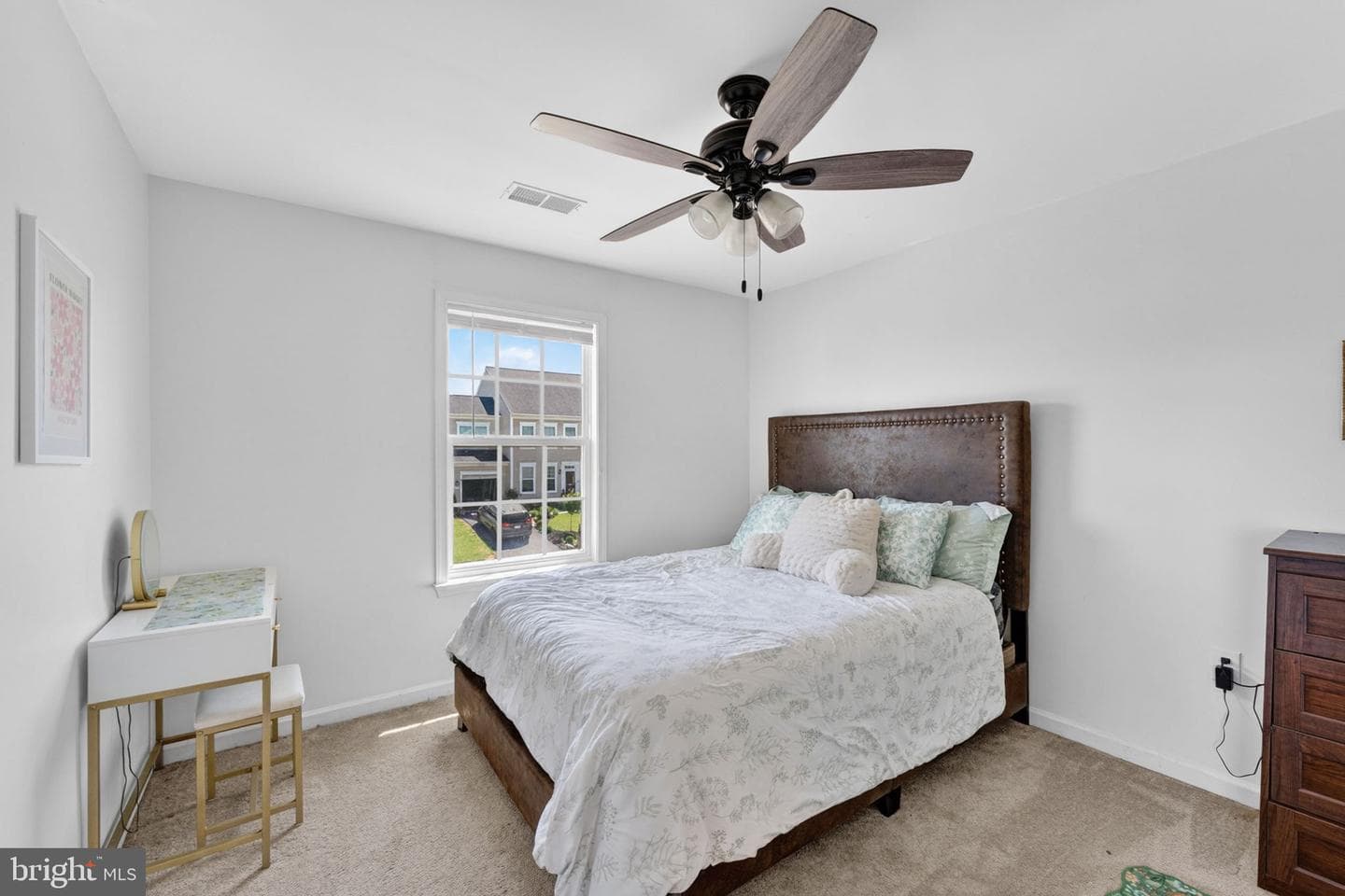 195 Hughs Road photo 50